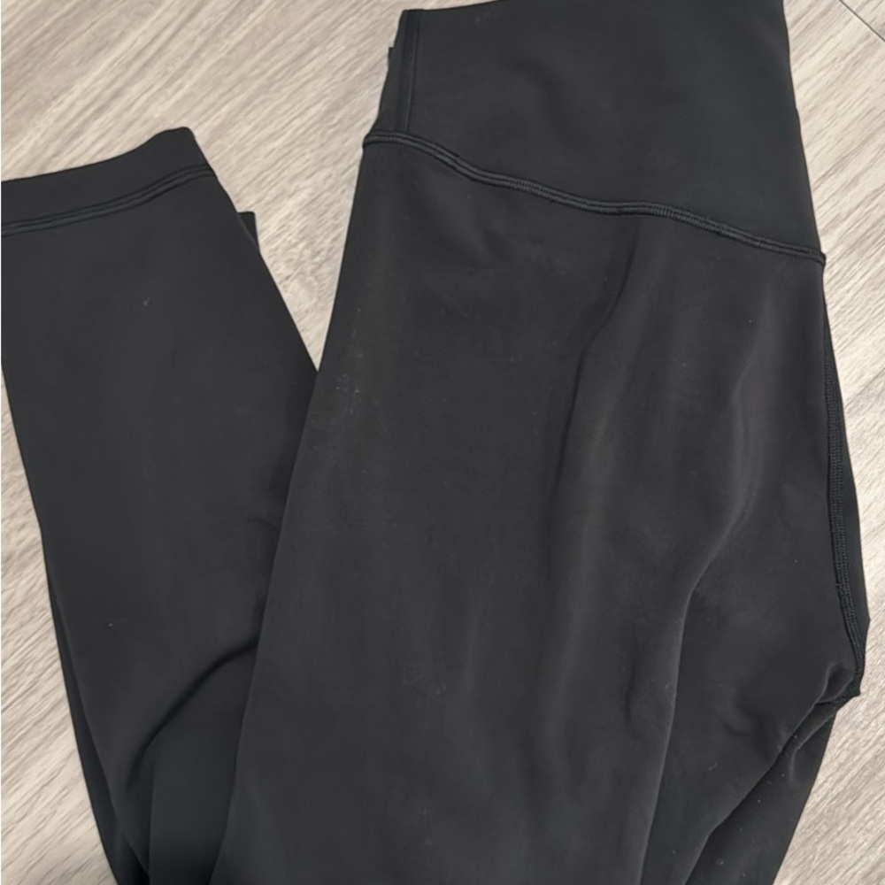 Lululemon Wunder under leggings